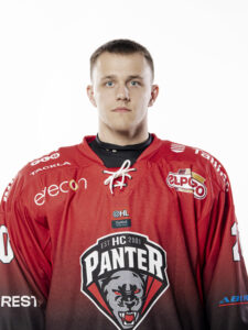 20 Marek Potsinok