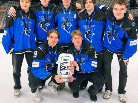 Eesti U20 koondis saavutas IIHF 1. divisjoni B-grupi MM-il ajaloolise hõbemedali